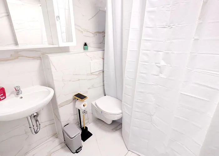 Apartman Comfortable In Lanstrasse Area Br4 *